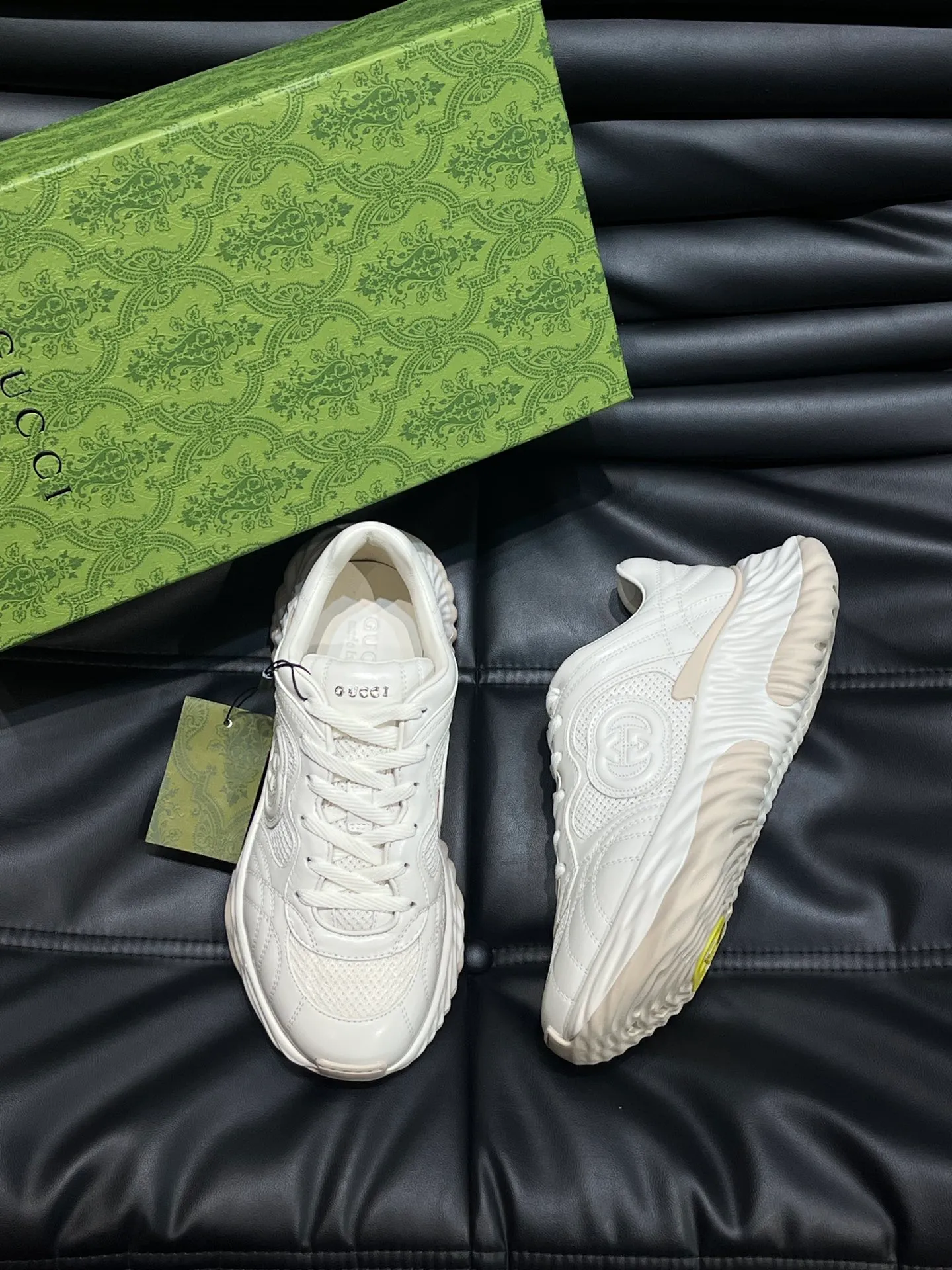 Men's Men's Shoes💰p760 "Gucc*" Ri Men's Men's Shoes💰p Men's Men's Shoes💰ple Series 2024ss👫Couple Style Casual Sports Shoes, buy the original and accurately reproduce it! Restore the quality of details, Gucci Ri men's shoes 💰p men's shoes 💰ple series sports shoes are made with innovative stitching technology to create a flowing texture like water. The leather design is paired with three-dimensional interlocking Double G leather patches and Gucci letter metal accessories, creating a free flowing texture of the entire shoe with a 3D effect. A classic and versatile piece that feels super comfortable on your feet! Female 35-40 Male 38-45